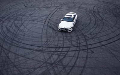 Большой тест-драйв Mercedes-AMG от Авилон Легенда