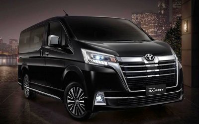 Toyota показала новый минивэн