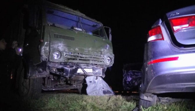 Два человека погибли в ДТП с КамАЗами в Татарстане