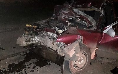 В Башкирии «Лада» залетела под КамАЗ – водитель погиб