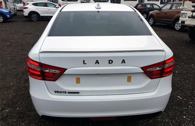 Обновленная Lada Vesta 2019 4