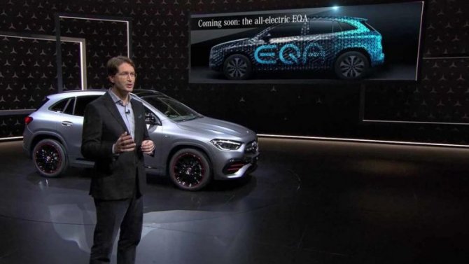 Электрокроссовер Mercedes-Benz EQA появится в следующем году