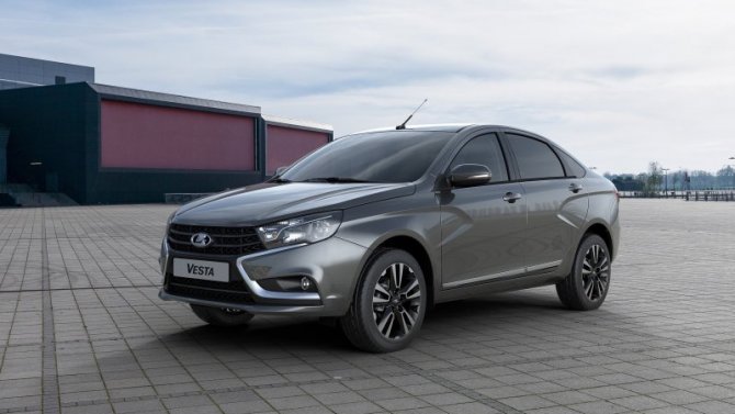 Lada Vesta Exclusive: в сервис — прямо с конвейера