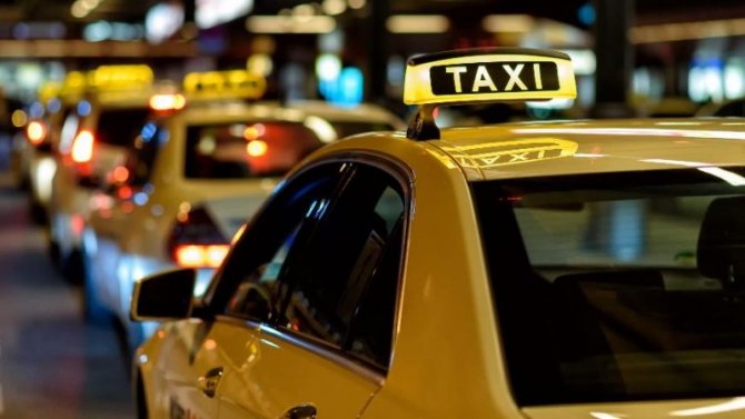 Московским таксистам не позволят работать сверхурочно