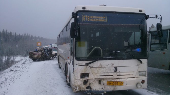 ДТП в Свердловской области, 15 марта, автобус