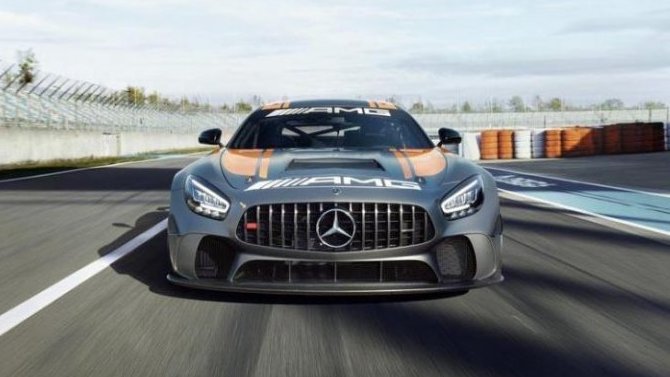 Mercedes-AMG GT4 получил обновлённый дизайн