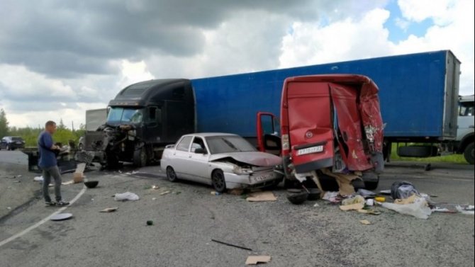 В массовом ДТП под Чебоксарами погиб водитель
