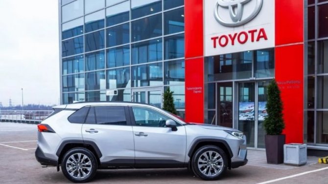 Российские дилеры Toyota вернулись к полноценной работе