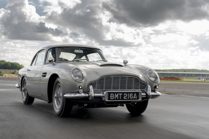 Aston Martin DB5 Goldfinger - автомобиль Джеймса Бонда 16