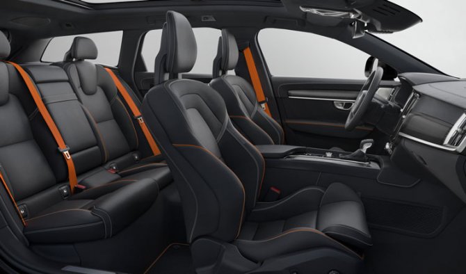 Volvo V90 Cross Country салон