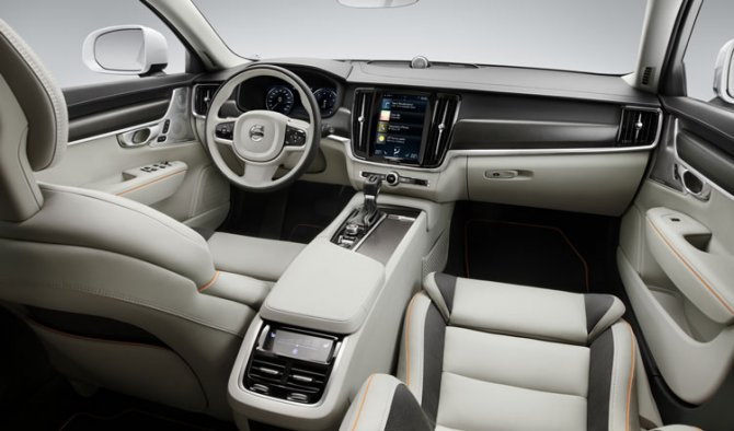 Volvo V90 Cross Country салон