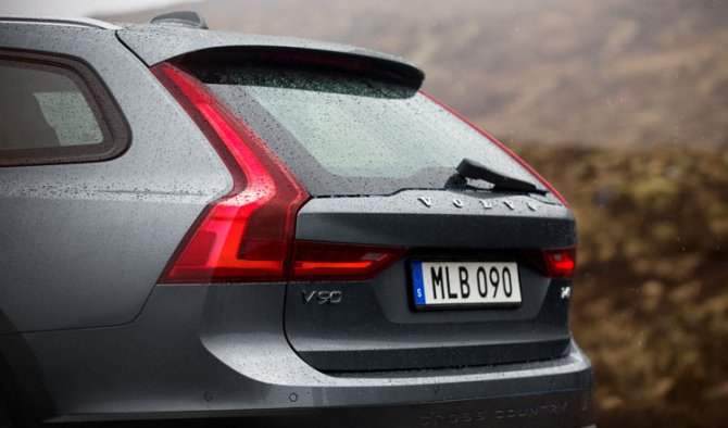 Volvo V90 Cross Country