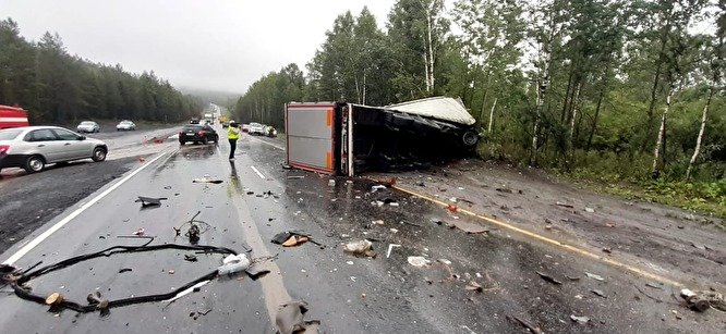 Водитель грузовика погиб в ДТП в Челябинской области (1)