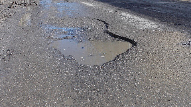 Выяснилось, почему в российских регионах плохие дороги