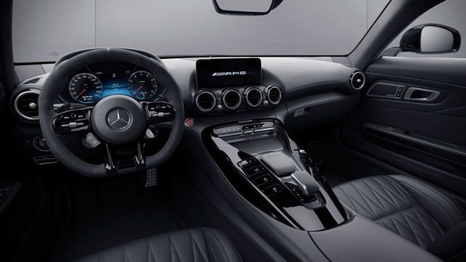 Mercedes-AMG GT 2