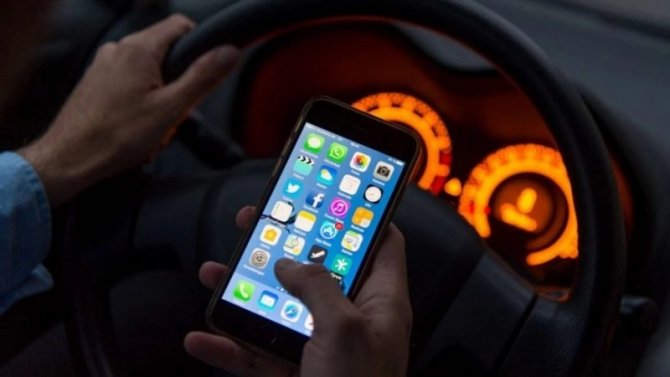 Смартфоны за рулём — угроза безопасности