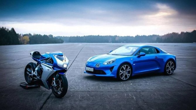 MV Agusta и Alpine представили спортбайк в ретро-стиле