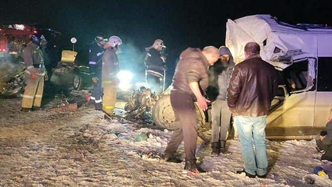 Под Сызранью столкнулись грузовик и маршрутка — погибло 12 человек