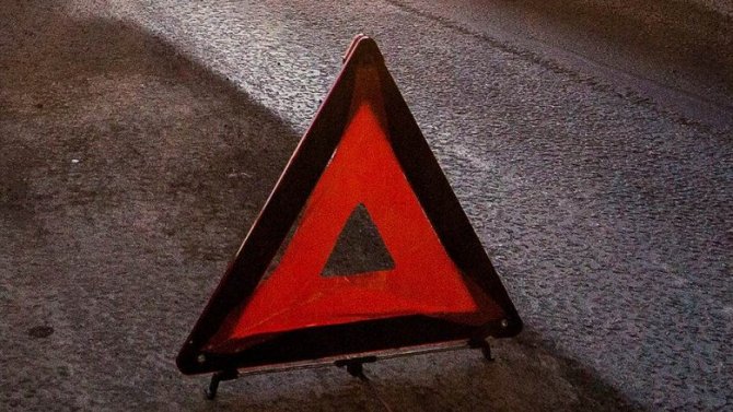 В Москве на улице Саратовской водитель из-за плохого самочувствия стал причиной ДТП