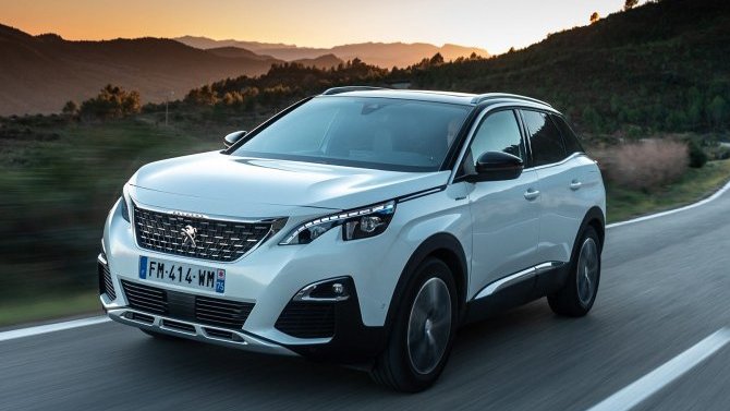 В России подорожали две модели Peugeot