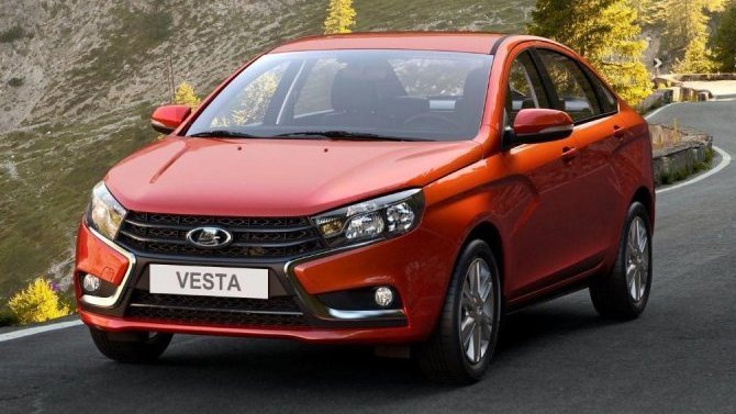 В понедельник начнутся продажи Lada Vesta с новой «мультимедийкой»