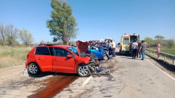 Девять человек пострадали в ДТП в Астраханской области