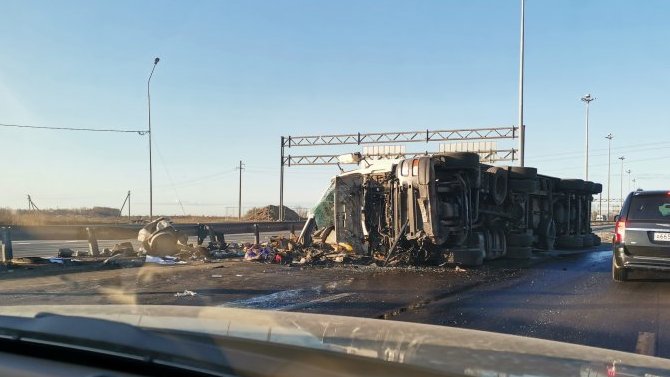 В ДТП на Киевском шоссе в Ленобласти погиб человек