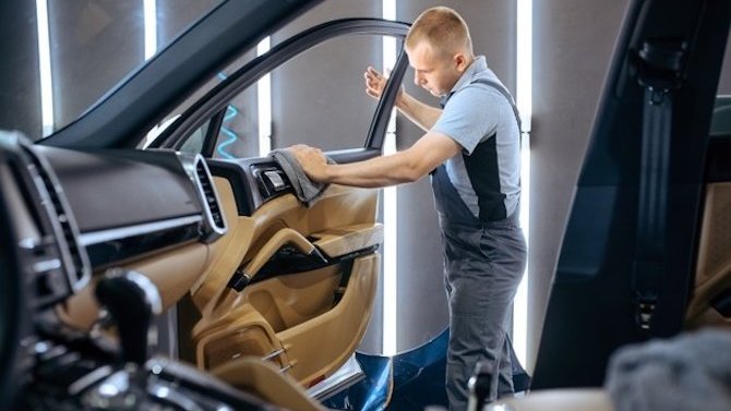 Шумоизоляция автомобиля: зачем требуется и какие понадобятся материалы