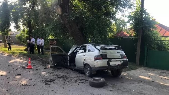 В Каменск-Шахтинске 15-летний пьяный подросток устроил ДТП с двумя погибшими