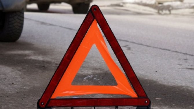 В Курманаевском районе Оренбургской области при опрокидывании ВАЗа погиб водитель