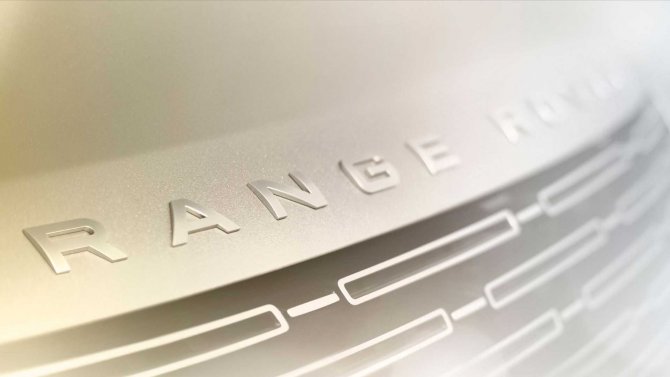 Range Rover 2022 года решётка радиатора