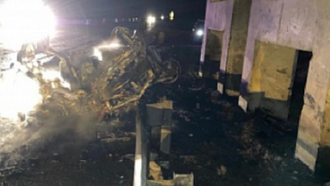 После ДТП в Саратовской области в машине сгорел водитель