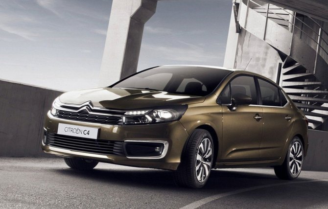 Citroen-C4-Sedan