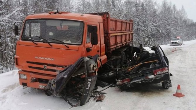 19-летний водитель погиб в ДТП в Верховажском районе Вологодской области