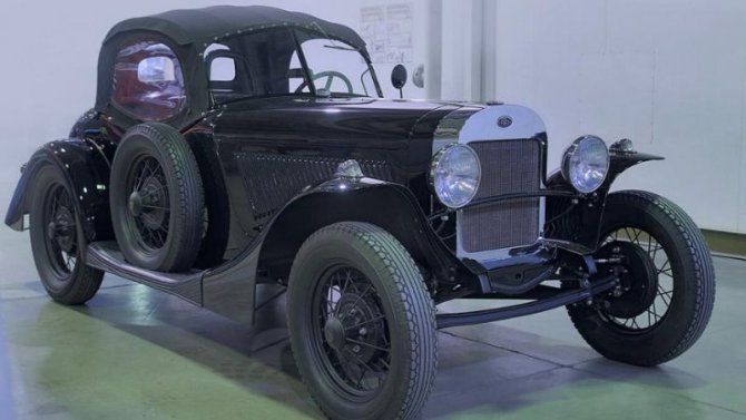 В России продаётся отечественный спорткар конца 30-х годов