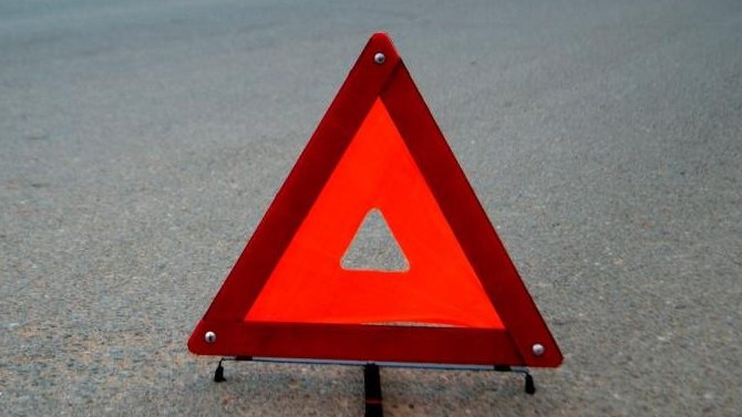 Три человека пострадали при опрокидывании «Нивы» в Саратовской области