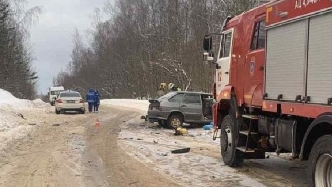 Женщина погибла в ДТП с грузовиком в Калужской области
