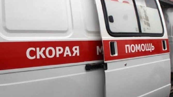 В Петербурге водитель сбил женщину с ребенком