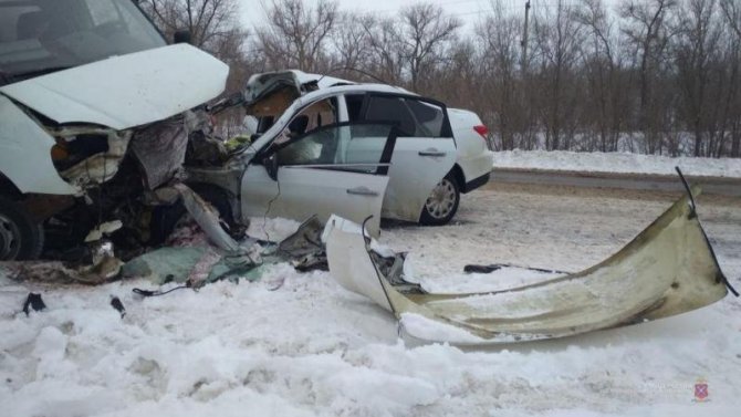 В ДТП в Волгоградской области погиб пассажир иномарки