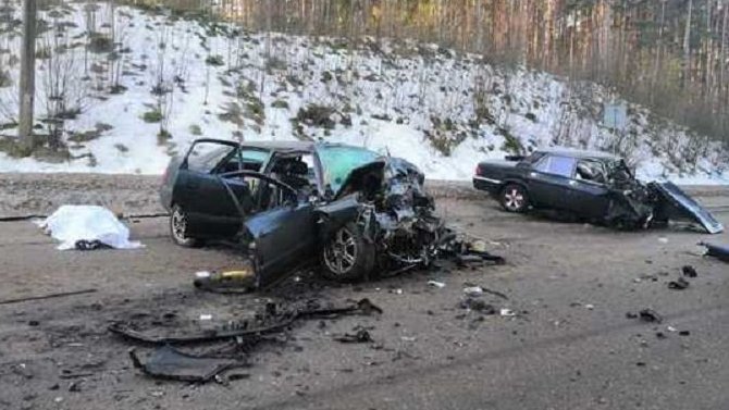 Пять человек погибли в ДТП в Псковской области