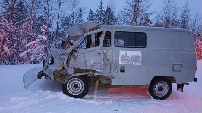 Водитель УАЗа пострадал в ДТП под Надымом
