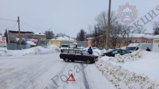 В ДТП в Ясногорске пострадал водитель ВАЗа