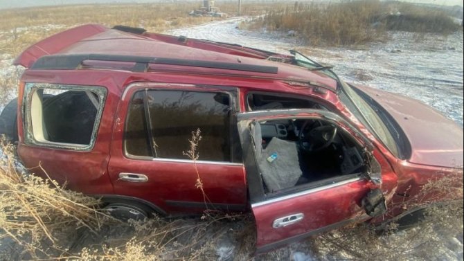 В Хакасии при опрокидывании автомобиля пострадала женщина