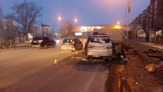 Три человека погибли в ДТП с КамАЗом в Новосибирске
