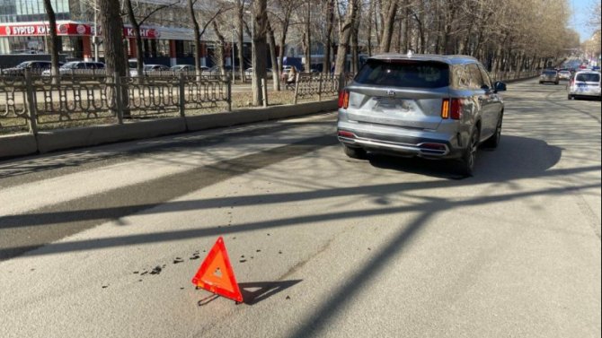 В Кирове иномарка сбила 8-летнюю девочку