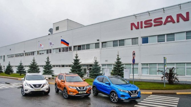 Российский завод Nissan встал почти на год
