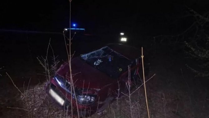 В Удмуртии водитель «Калины» погиб при опрокидывании машины