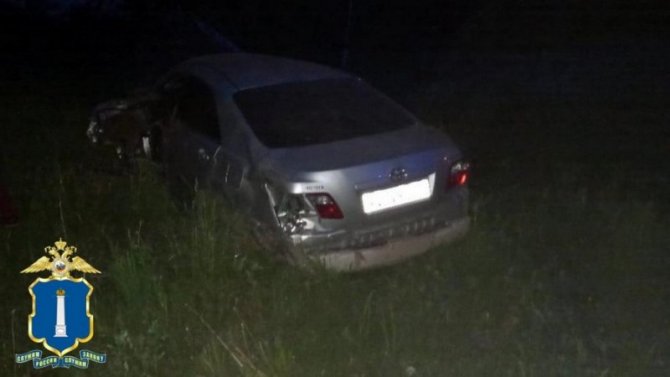 Водитель и пассажир погибли при опрокидывании машины в Ульяновской области