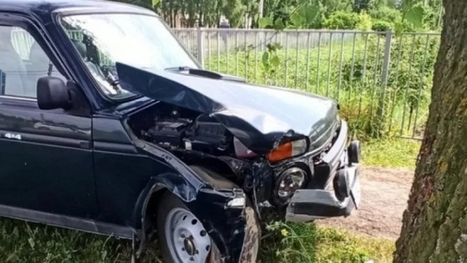В Рязанской области водитель «Нивы» умер за рулем