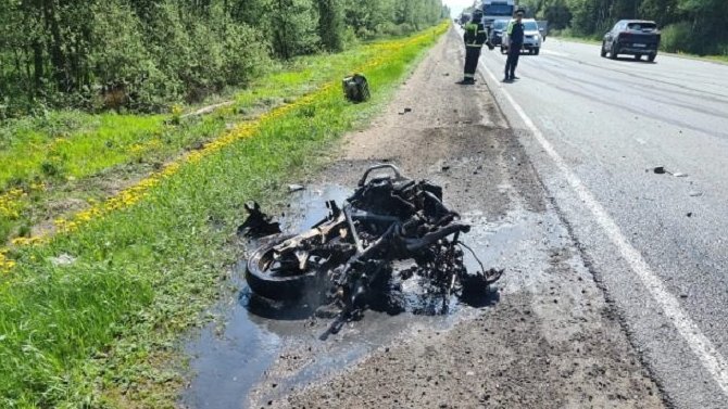 Мотоциклист погиб в ДТП в Гатчинском районе Ленобласти